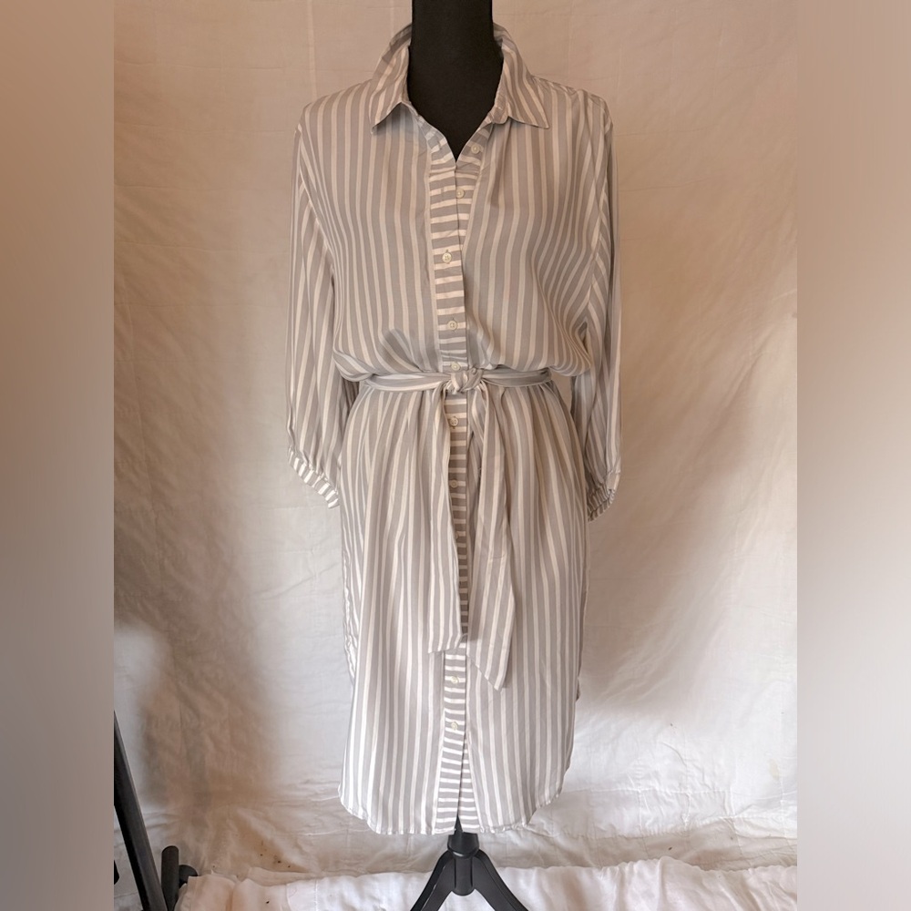 Loft outlet. Belted shirtdress. Grey/white striped. Size M